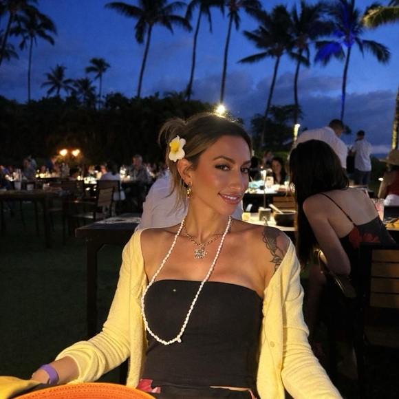 White Fox Boutique Going On Replay Long Sleeve Cardi Lemon Small - Picture 6 of 6